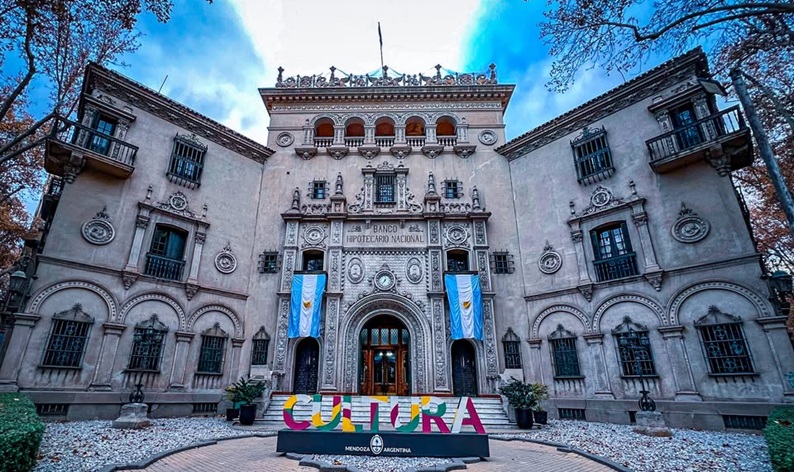 cultura mendoza edificio
